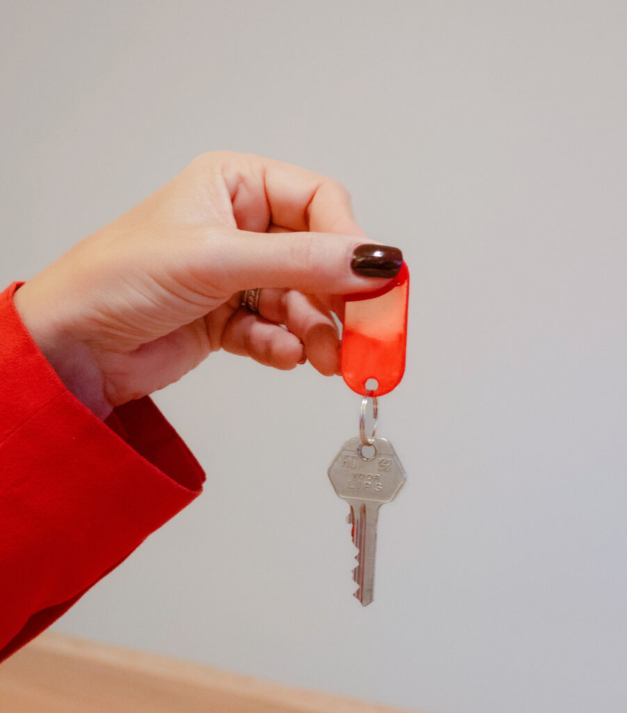 huissleutel-mevrouw-vastgoed